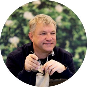 Foto van NAK organisatie adviesraadslid Arie de Keijzer